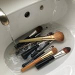 How to Clean Makeup Brush: Easy Steps for Spotless Brushes